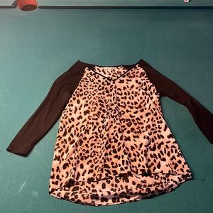 Leopard blouse. Soft sleeves. Barely worn